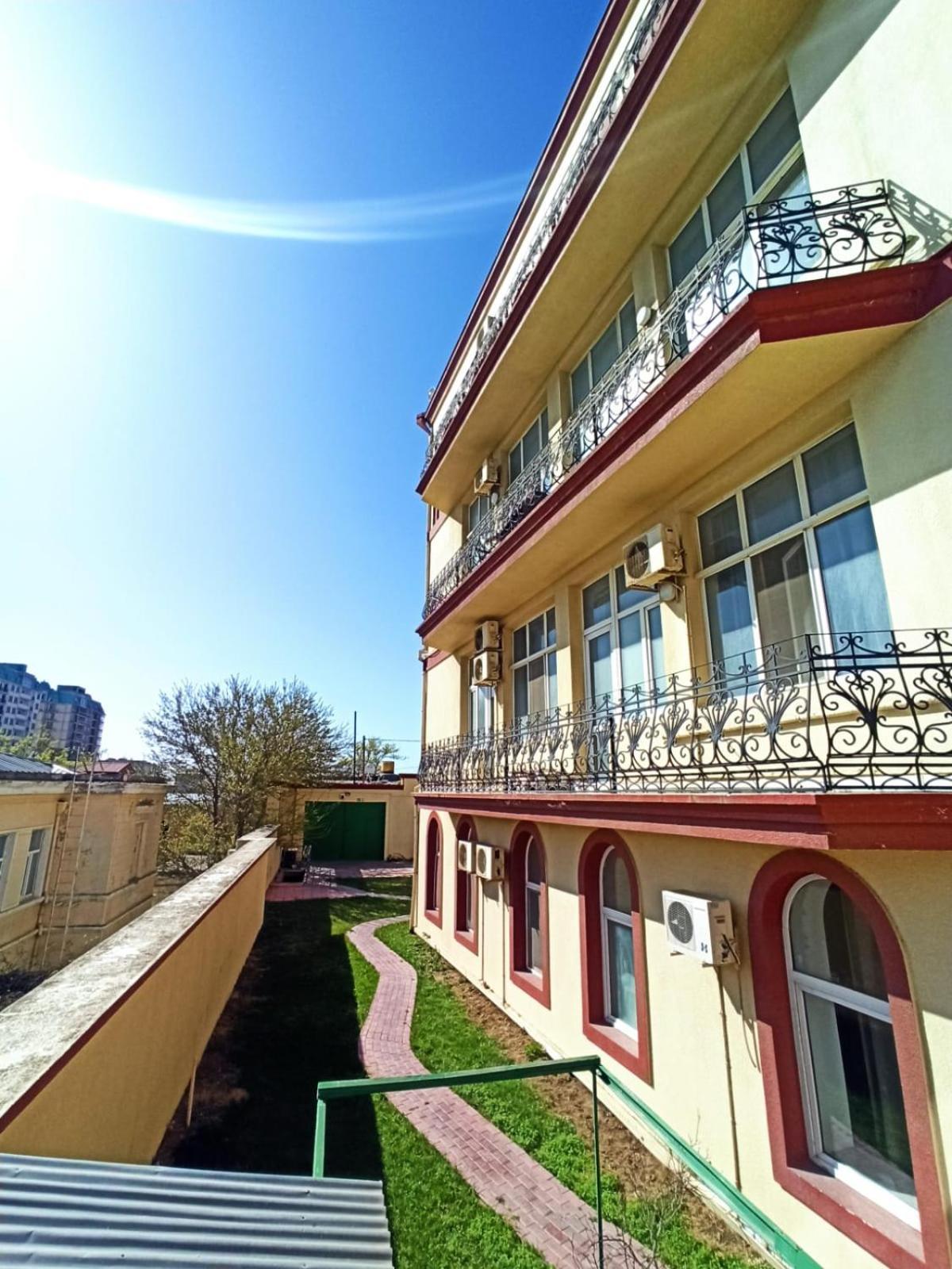 Red Roof Seaview Hotel باكو المظهر الخارجي الصورة
